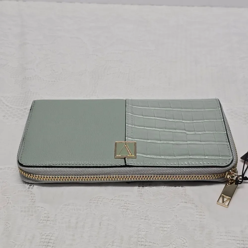 Victoria's Secret Teal Croc Embossed Vegan Leather Large Bi-Fold Wallet NWT - Picture 7 of 13